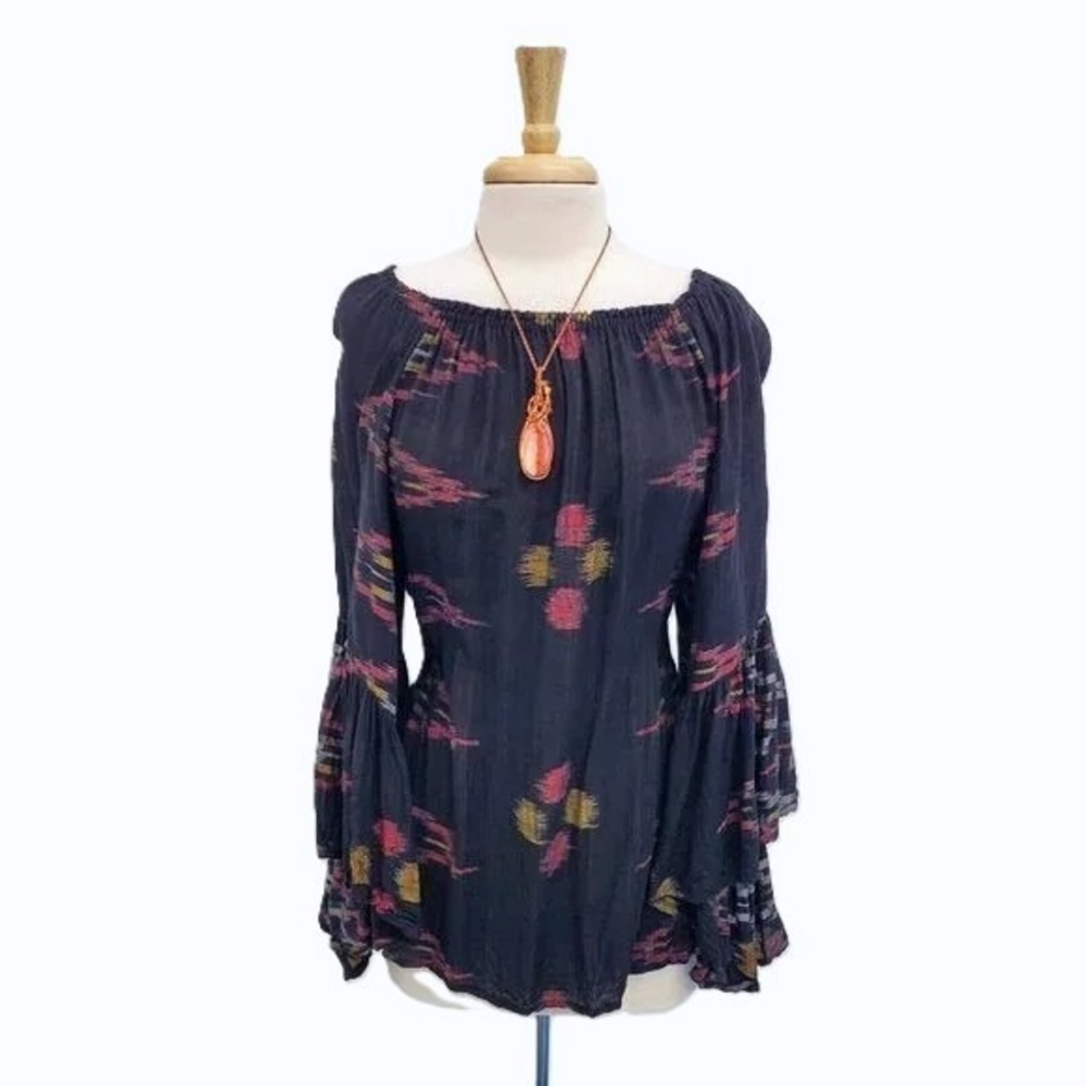 Indah Womens XS Black Abstract Off Shoulder Ruffle‎ Long Sleeve Flowy Boho Top